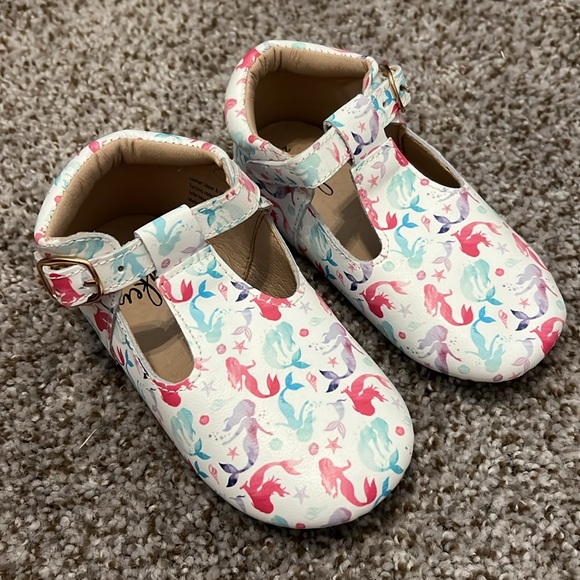 Monkey Feet size 2-3y Mermaid shoes - Picture 3 of 4